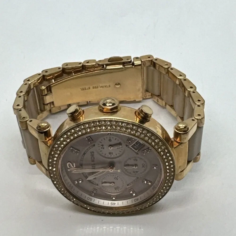 Michael Kors Parker MK5896 Women Rose Gold Analog Dial Quartz Wrist Watch JNA404